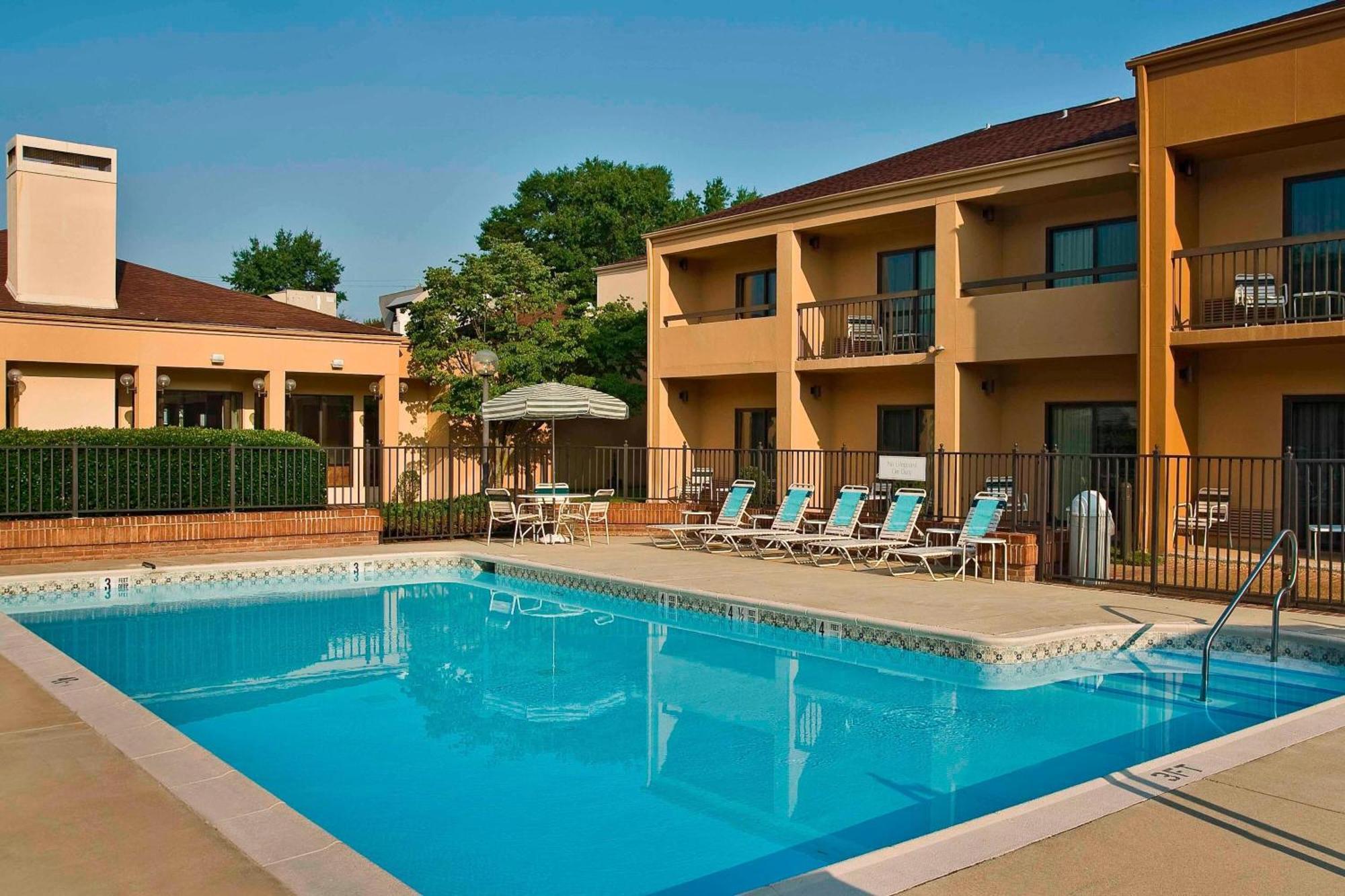 Courtyard By Marriott Richmond West Hotel Dumbarton Luaran gambar